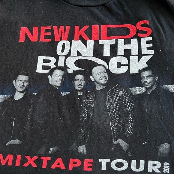 New Kids On The Block Concert Tee Size Small - Picture 2 of 4